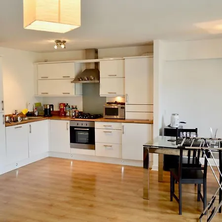 Spacious And Bright 2 Bedroom Flat In Bonnington Appartement *