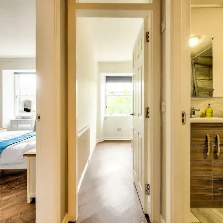 Heart Of City Centre, Close To Castle & Royal Mile! شقة إدنبرة