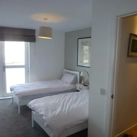 On The Beach Apartment *