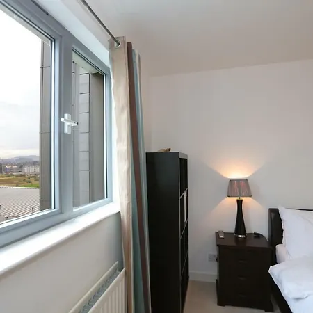 Penthouse Western Harbour דירה אדינבורו