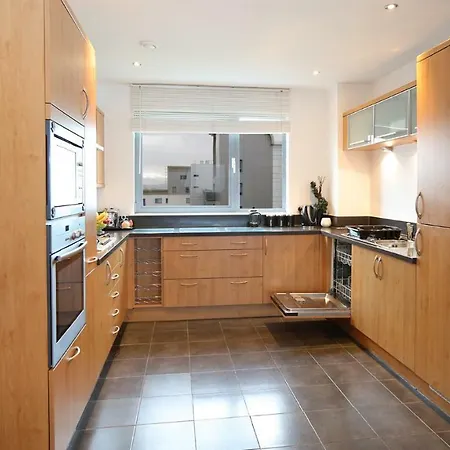 Penthouse Western Harbour דירה אדינבורו
