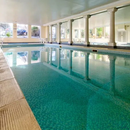 Apartment Central Penthouse With Pool Edinburgh
