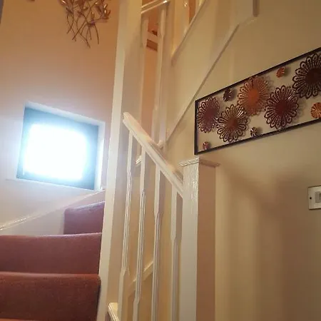 Penthouse Sleeps 11 * Edimburgo