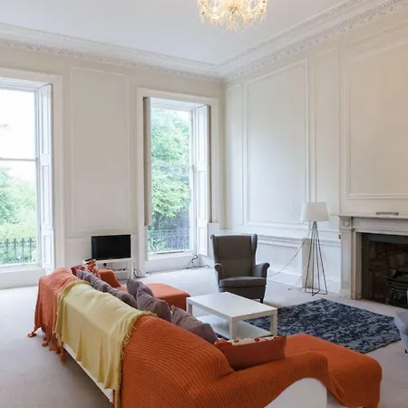 Apartamento Georgian Townhouse Apt. 10 Min Walk To Princes St