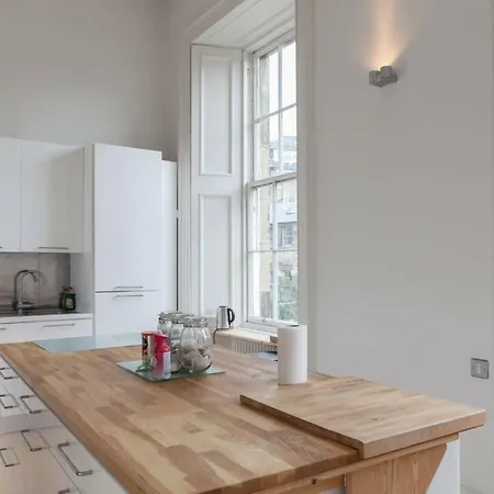 Apartamento Georgian Townhouse Apt. 10 Min Walk To Princes St Edimburgo