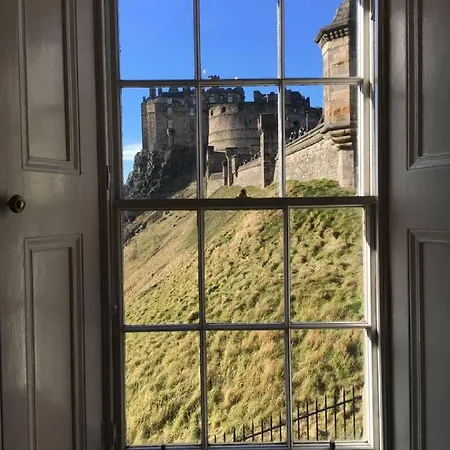 Daire Castle Wynd - Historic Castle Views Central *