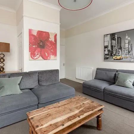 Rose Street Apartment Edinburgh