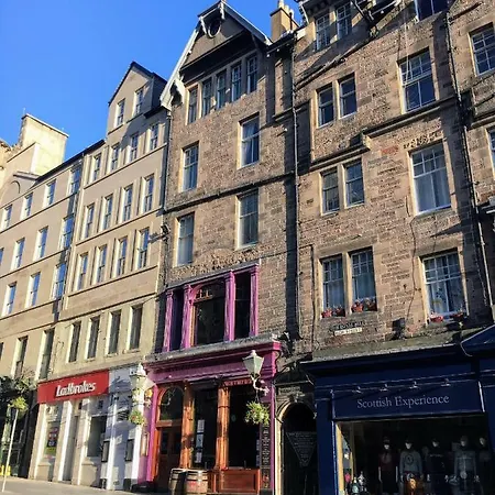 Bailie Royal Mile *