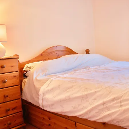 2 Bedroom In Stockbridge