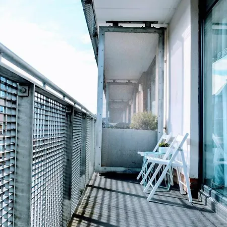 Apartment Beautifully Renovated -central *