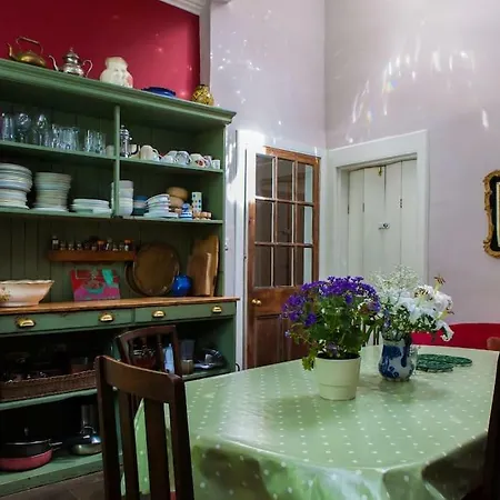 With Parking, Original Art And Antiques Edynburg