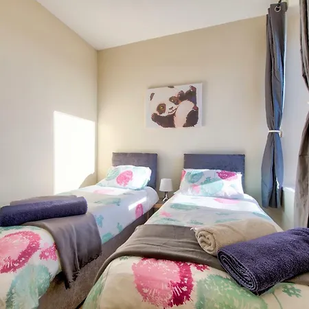 Fabulous Seaside - Sleeps 6, Free Wifi & Parking