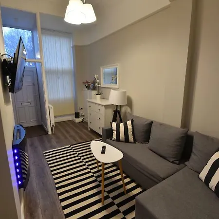 Slateford House Ground Floor Main Door Apartment Edinburgh