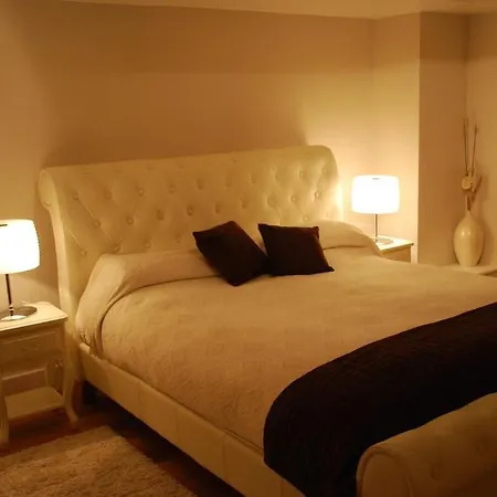 Edinburgh Centre Garden Apartment