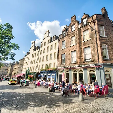 Appartamento Charming 1 Bed With Castle View Edimburgo