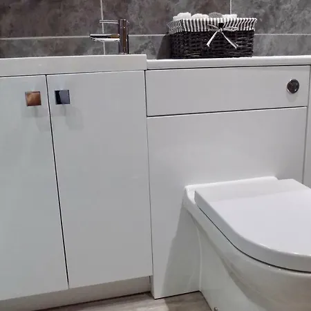 Central Penthouse With Pool * Edinburgh