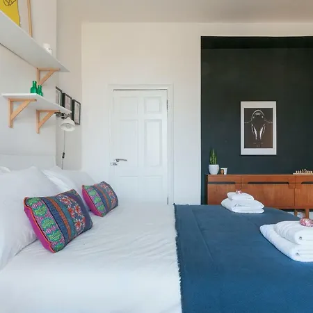 Large Designer's Flat Near Park And The Shore, Free Parking Édimbourg