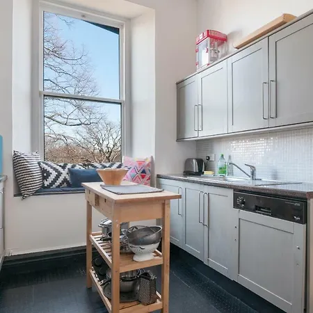 Appartement Large Designer's Flat Near Park And The Shore, Free Parking Édimbourg
