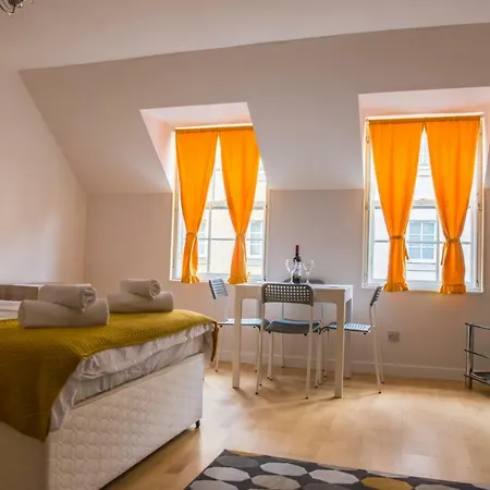 In With Great View On Castle *