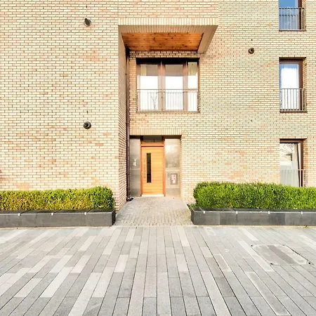 17 2 Melvin Walk Edinburgh