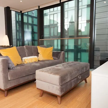 2 Bed At Quartermile Apartamento *