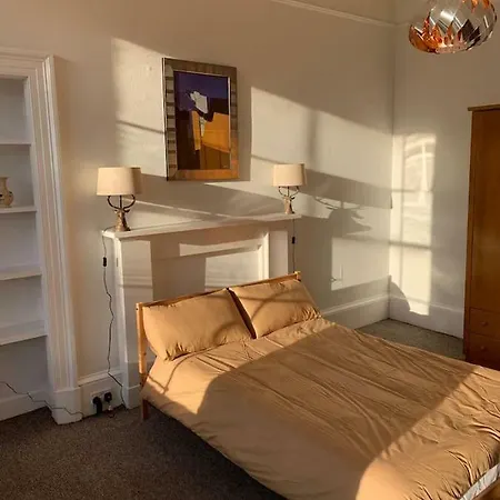 57 Newington Road *