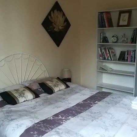 Lovely Traditional Flat In City Centre Near Haymarket Train Station And Princes St Apartament