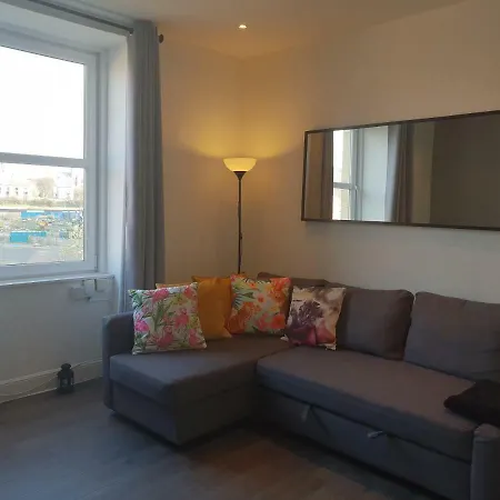 דירה Stylish - Near Haymarket, Walk To Castle And Princes Street