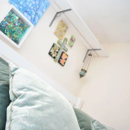One Of A Kind, Quirky Near Haymarket!