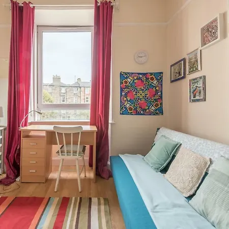 One Of A Kind, Quirky Near Haymarket! * Edimburgo