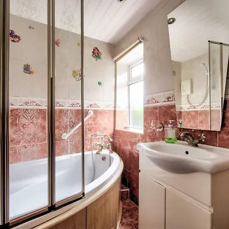 Pilton Avenue House * 爱丁堡
