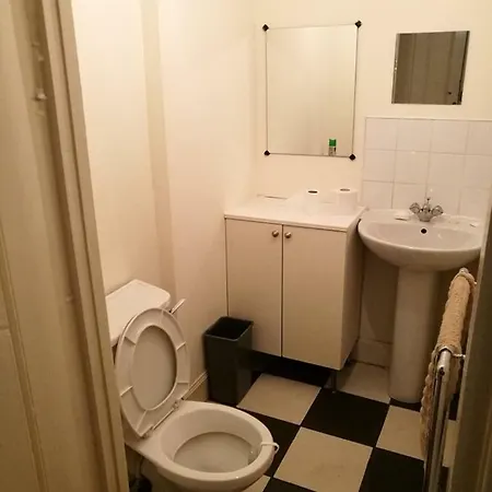 Buccleuch Terrace Flat شقة *