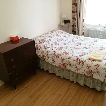Buccleuch Terrace Flat شقة *