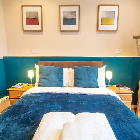 Penzion Dene Guest House, New Town 3*