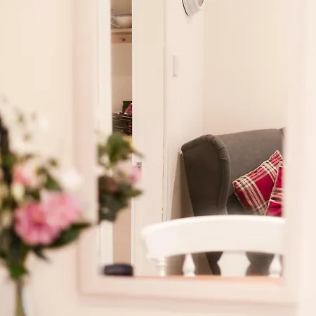 Апартаменты A On The Brae *