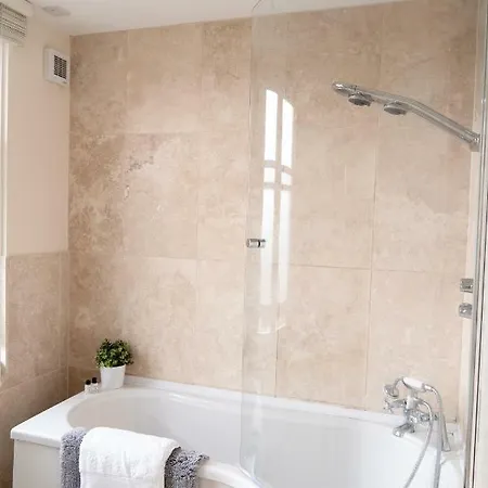 Апартаменты A On The Brae