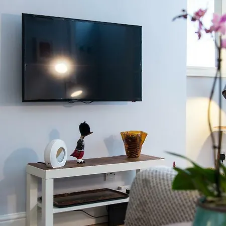 Scottish Stays - Main Door Studio In West Montgomery Place Edinburgh