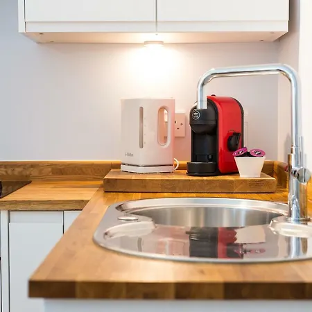 Apartment Scottish Stays - Main Door Studio In West Montgomery Place Edinburgh