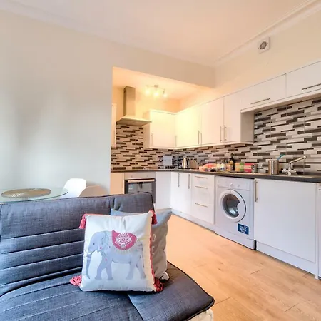 Fabulous Seaside - Sleeps 6, Free Wifi & Parking Edinburgh