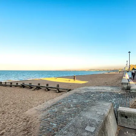 Apartment Fabulous Seaside - Sleeps 6, Free Wifi & Parking