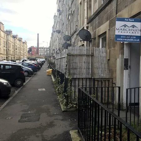10-mins To Princess Street 1bdr Flat *