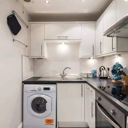 Daire Spacious Apartment, Wifi, Nearby Free Parking