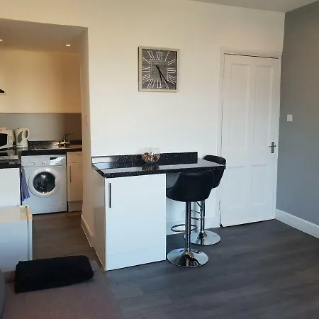 Stylish - Near Haymarket, Walk To Castle And Princes Street * אדינבורו