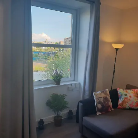 Apartmán Stylish - Near Haymarket, Walk To Castle And Princes Street *