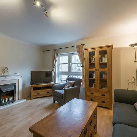 Two Bed City Centre With Private Parking Edynburg