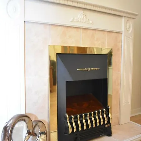 Apartament Two Bed City Centre With Private Parking Edynburg