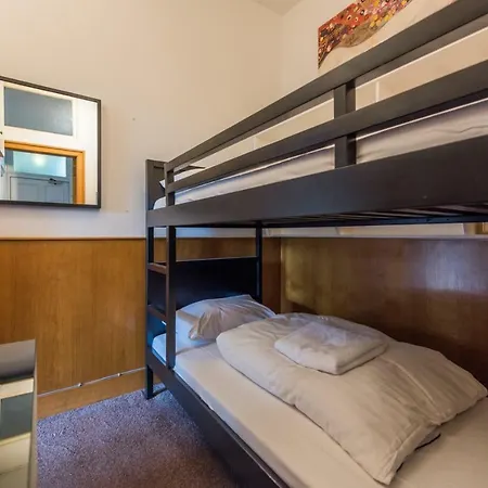 3 Bed Overlooking Meadows Park Edinburgh