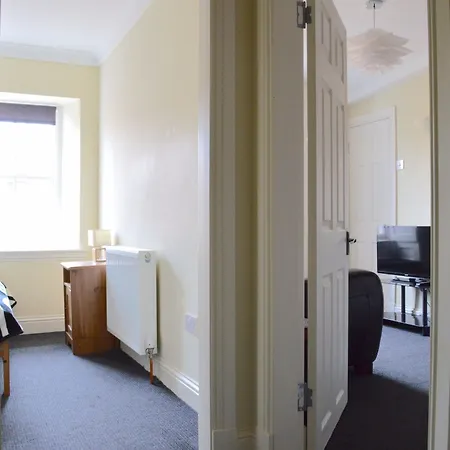 Apartment 1 Bedroom Centre