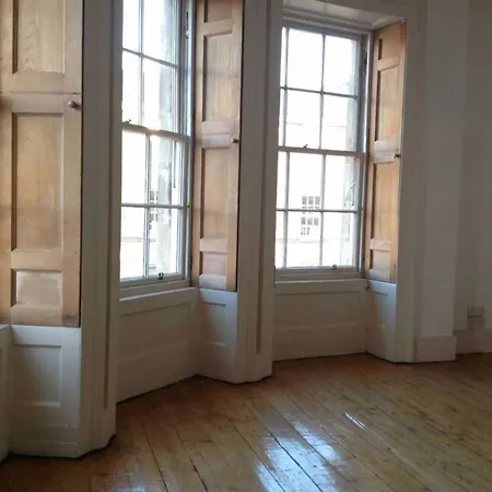 Apartamento 2 Bedroom In Centre Edimburgo