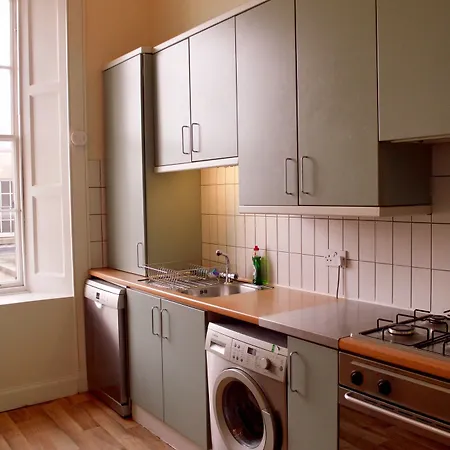 Fabulous 3 Bedroom Flat With Castle Views Apartment Edinburgh